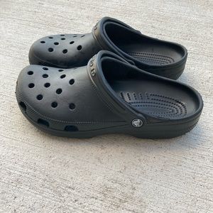 Black Crocs